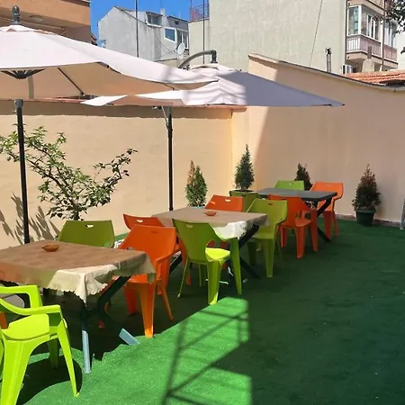 Ξενοδοχείο Color 3*