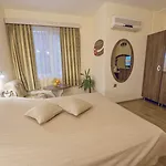 Color Hotel Warna