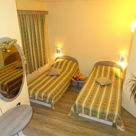 Color Hotel 3*